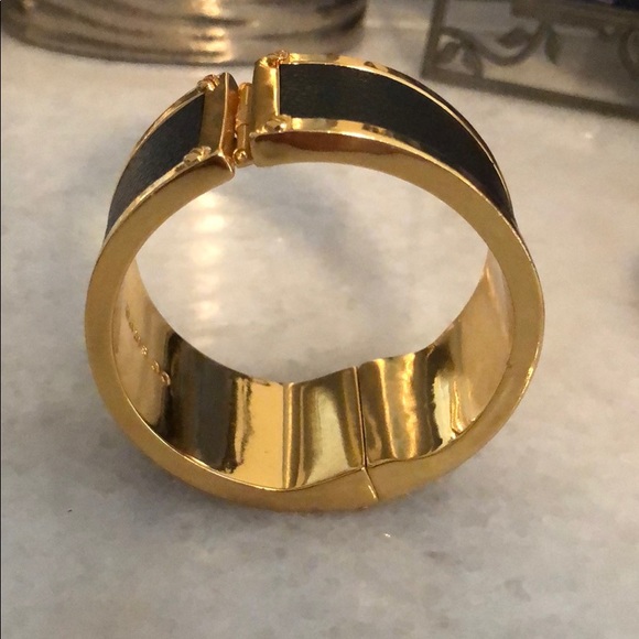 Jewelry - Bracelet cuff